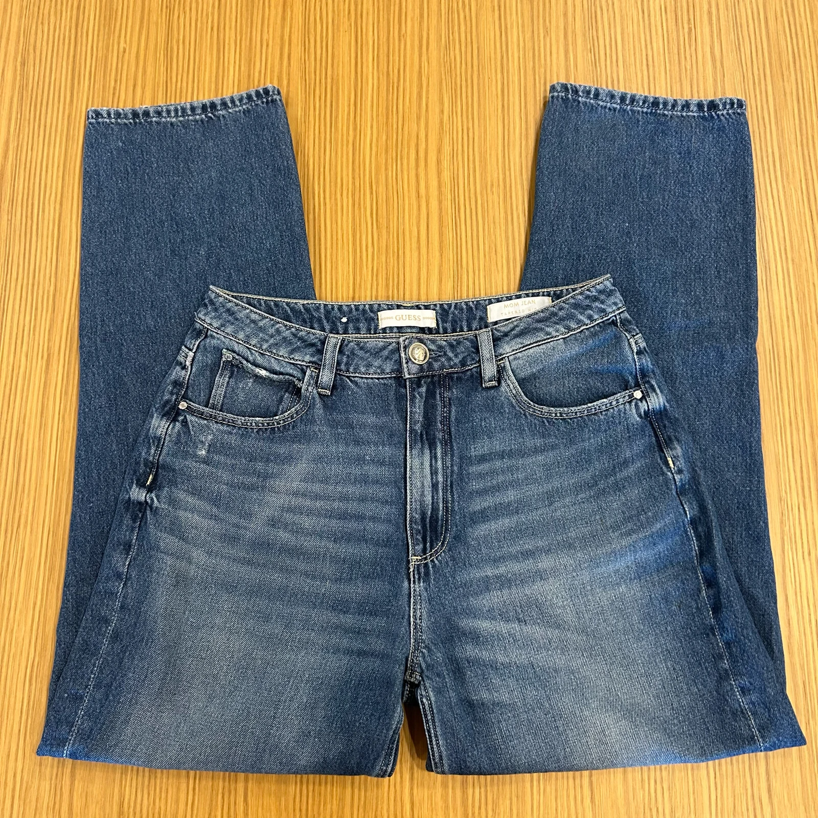 Guess - mom jeans farmerke