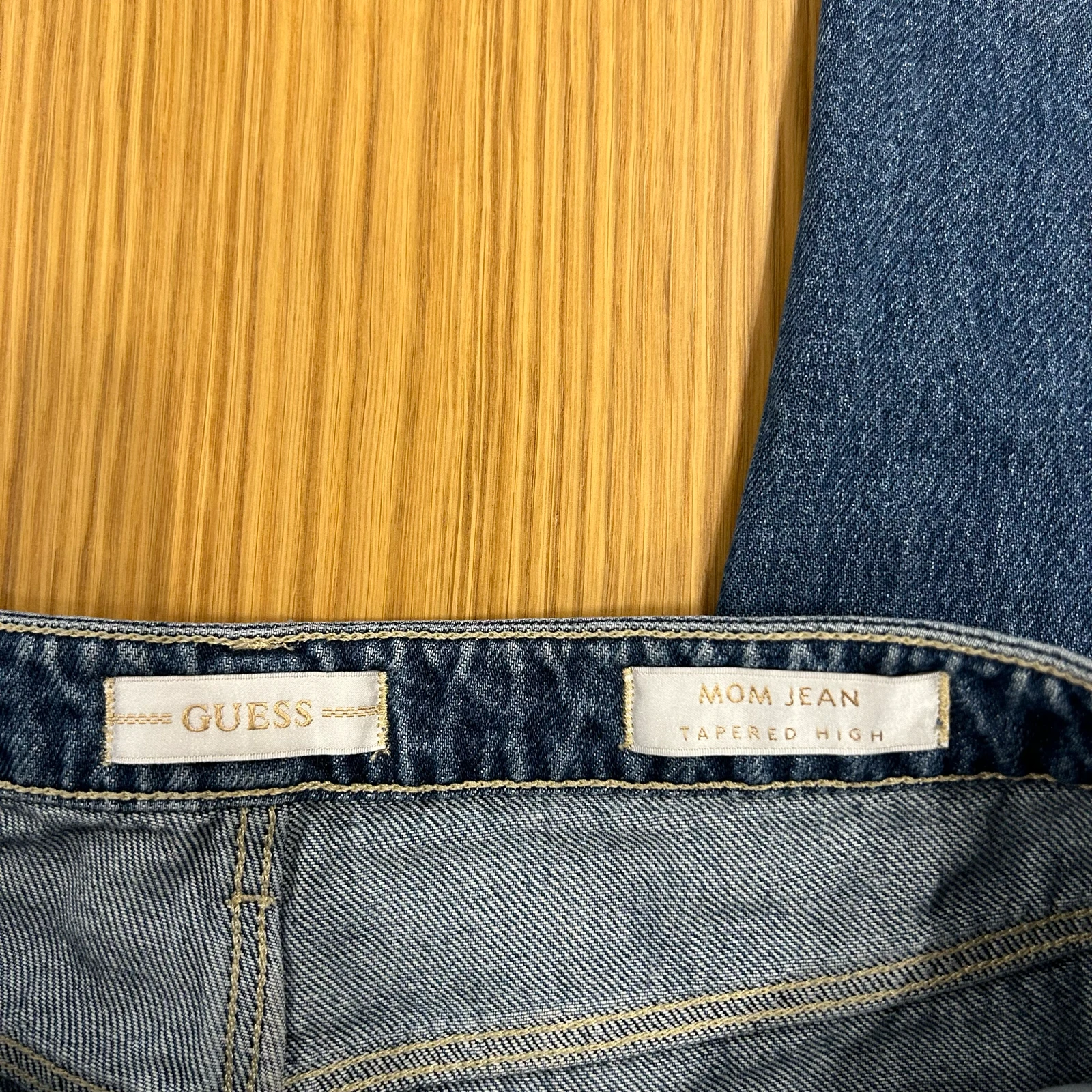 Guess - mom jeans farmerke