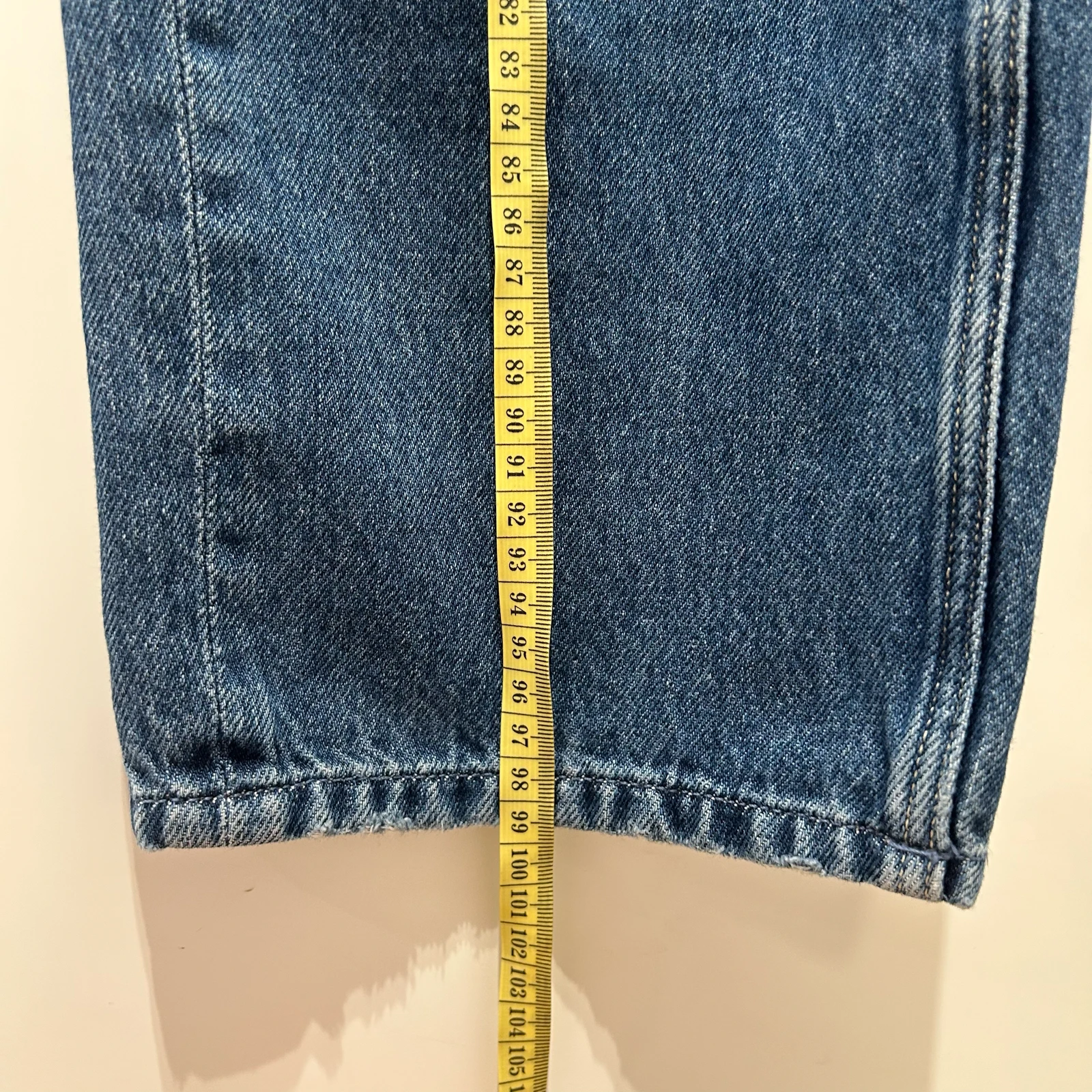 Guess - mom jeans farmerke