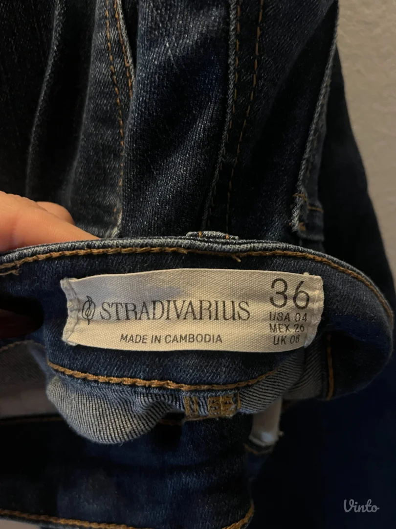 Teksas farmerice zvoncare stradivarius