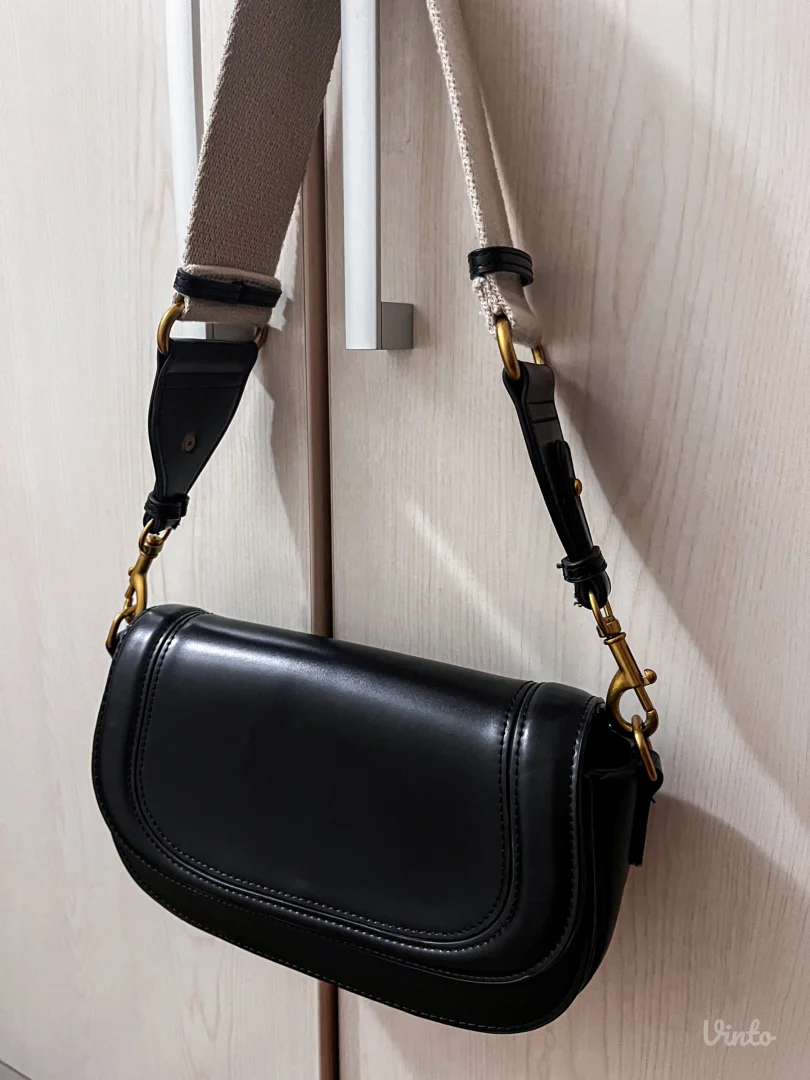 ZARA model viralna torbica