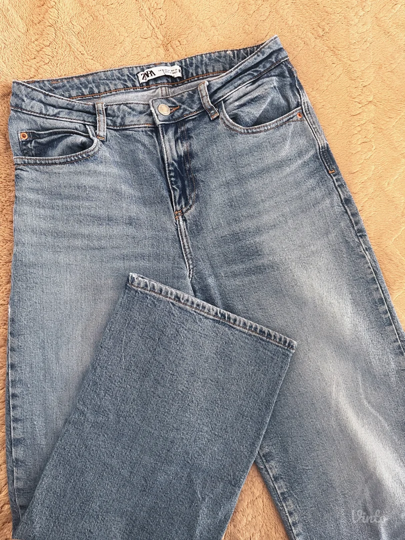 ZARA farmerice ravnih nogavica