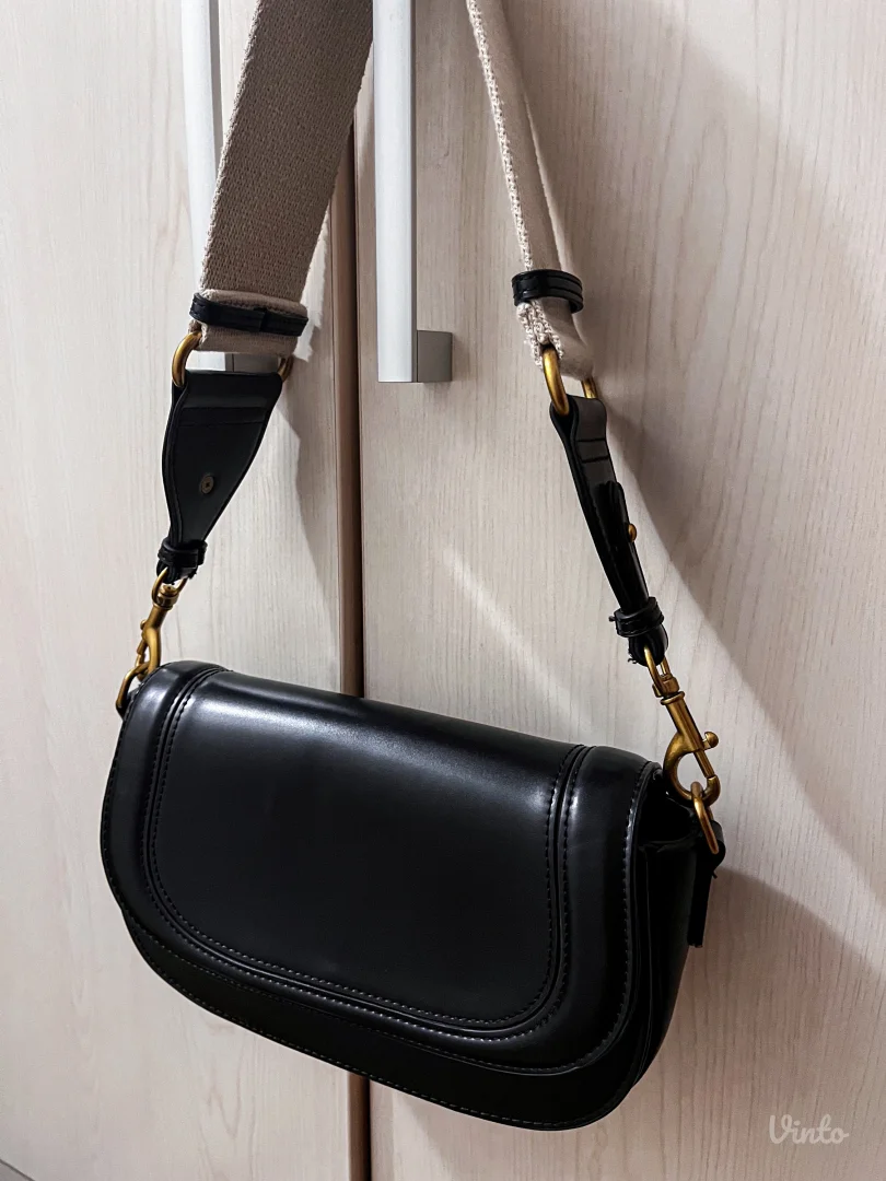 RESERVED viralna torbica