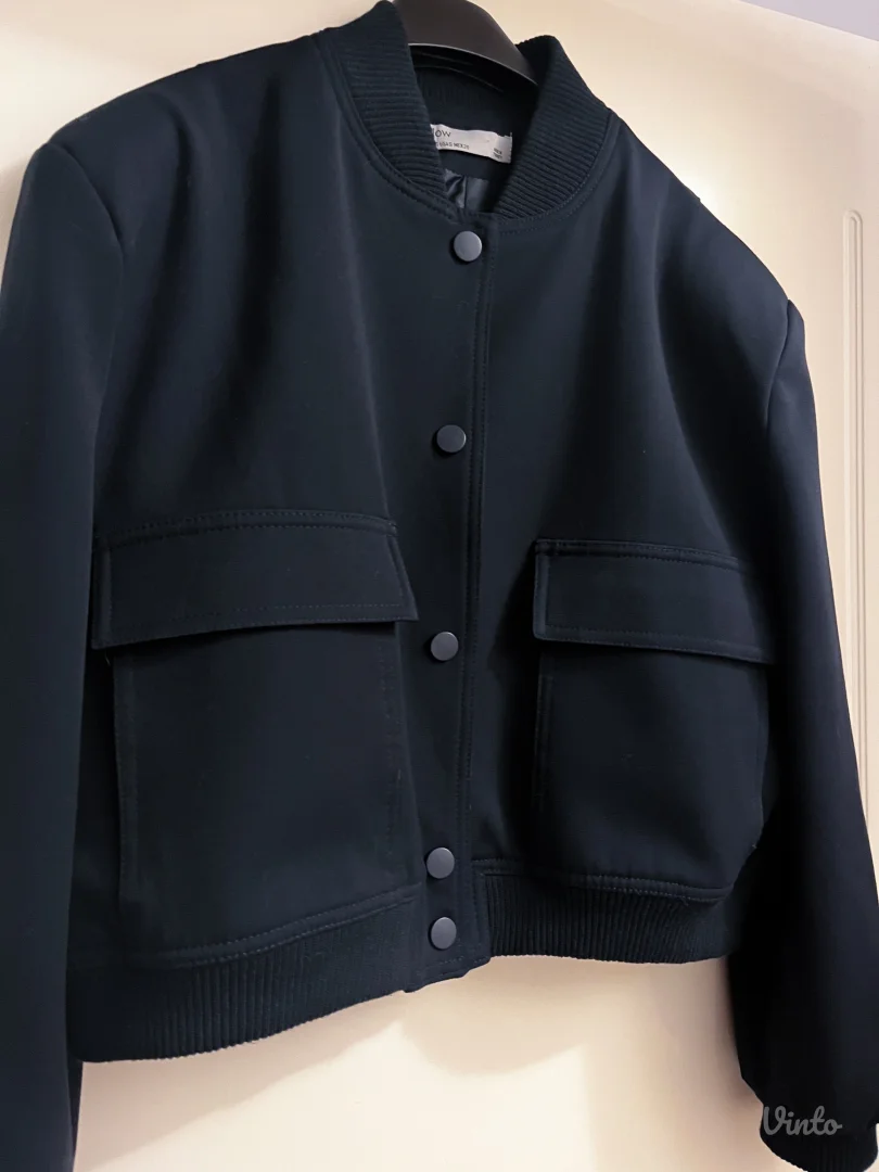 Viralna bomber jakna like Zara