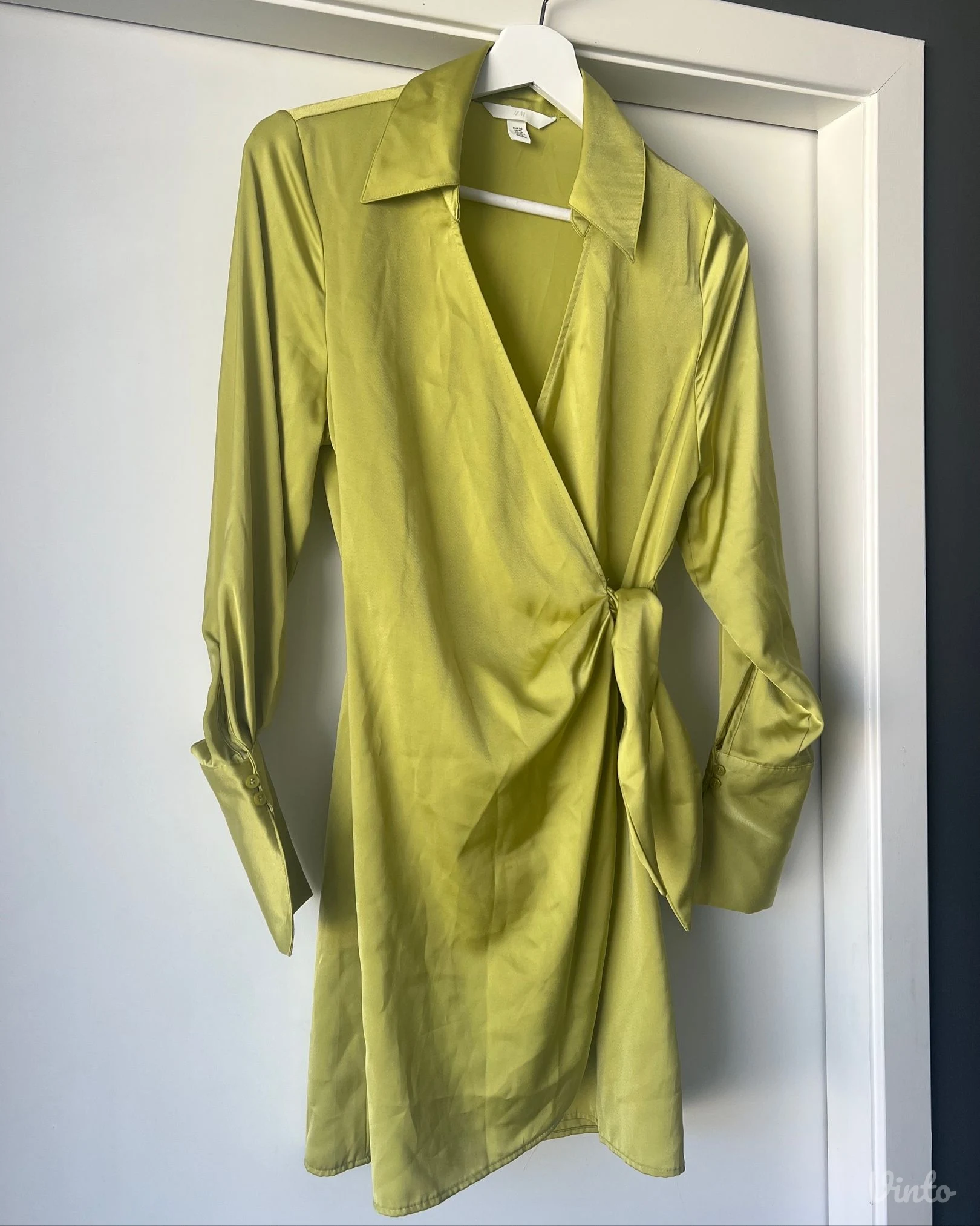 H&M prelepa satenska haljina XS-S