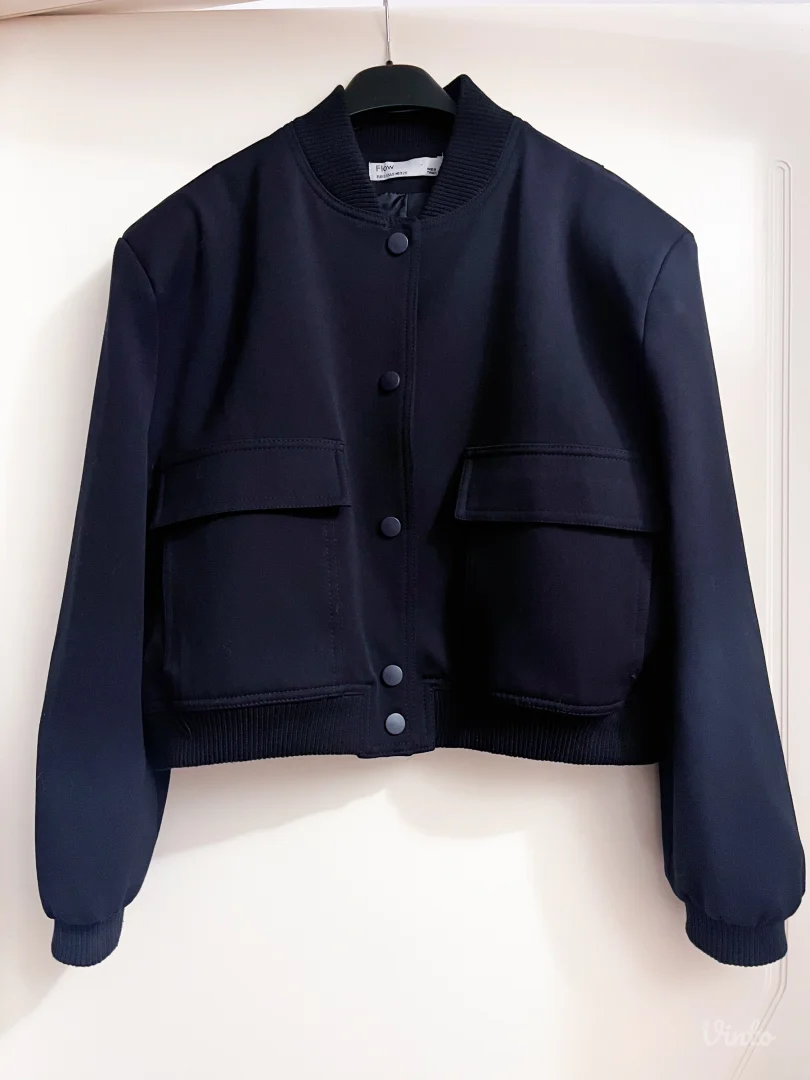 Zara model viralna bomber jakna