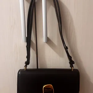 ZARA elegantna čoko torbica