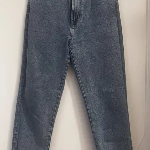 Stradivarius MOM slim farmerice 36