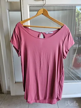 Roze majica NOVO