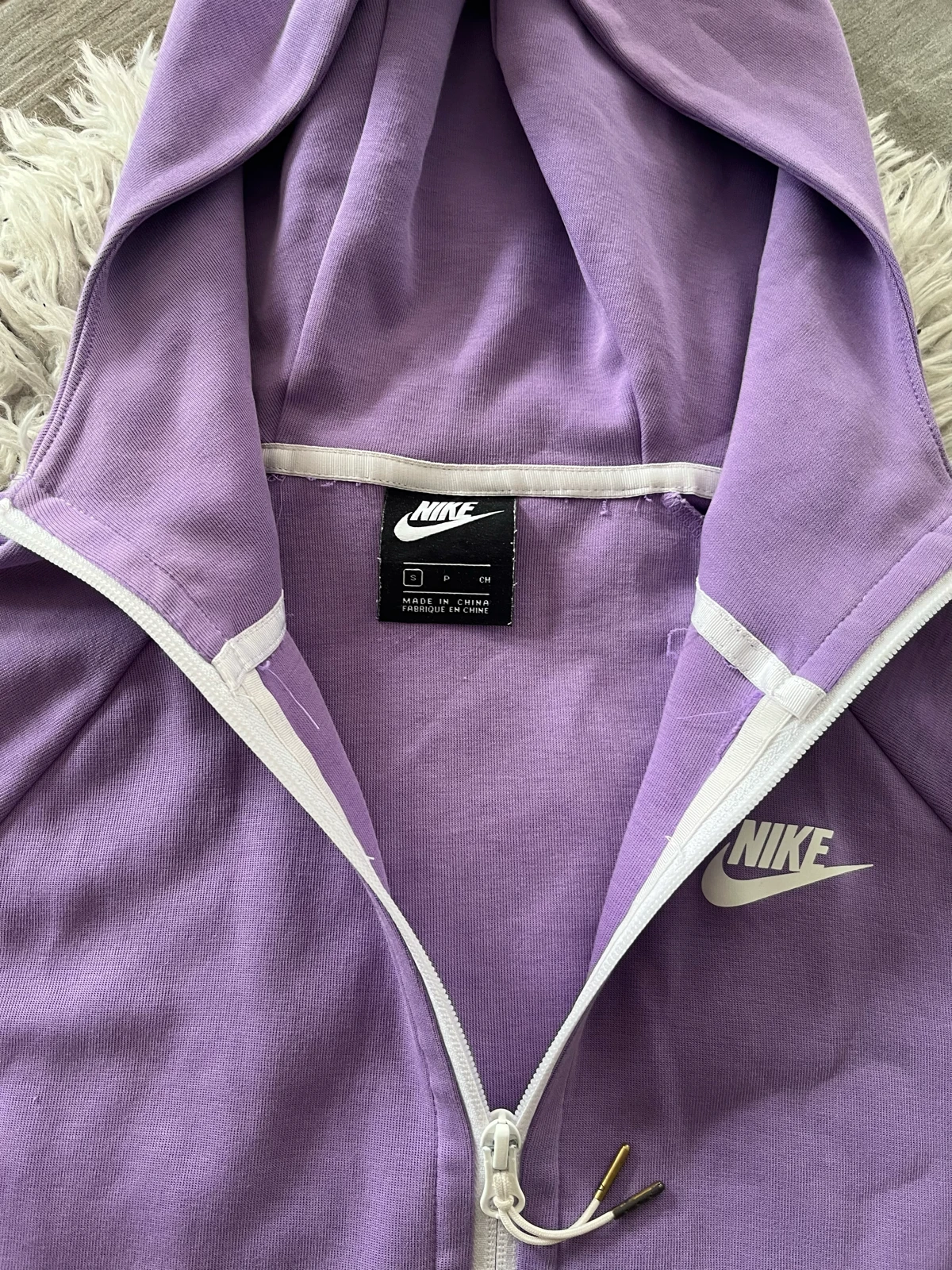 Nike duks
