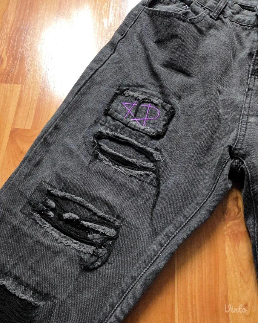 Alt distressed farmerke sa patchevima