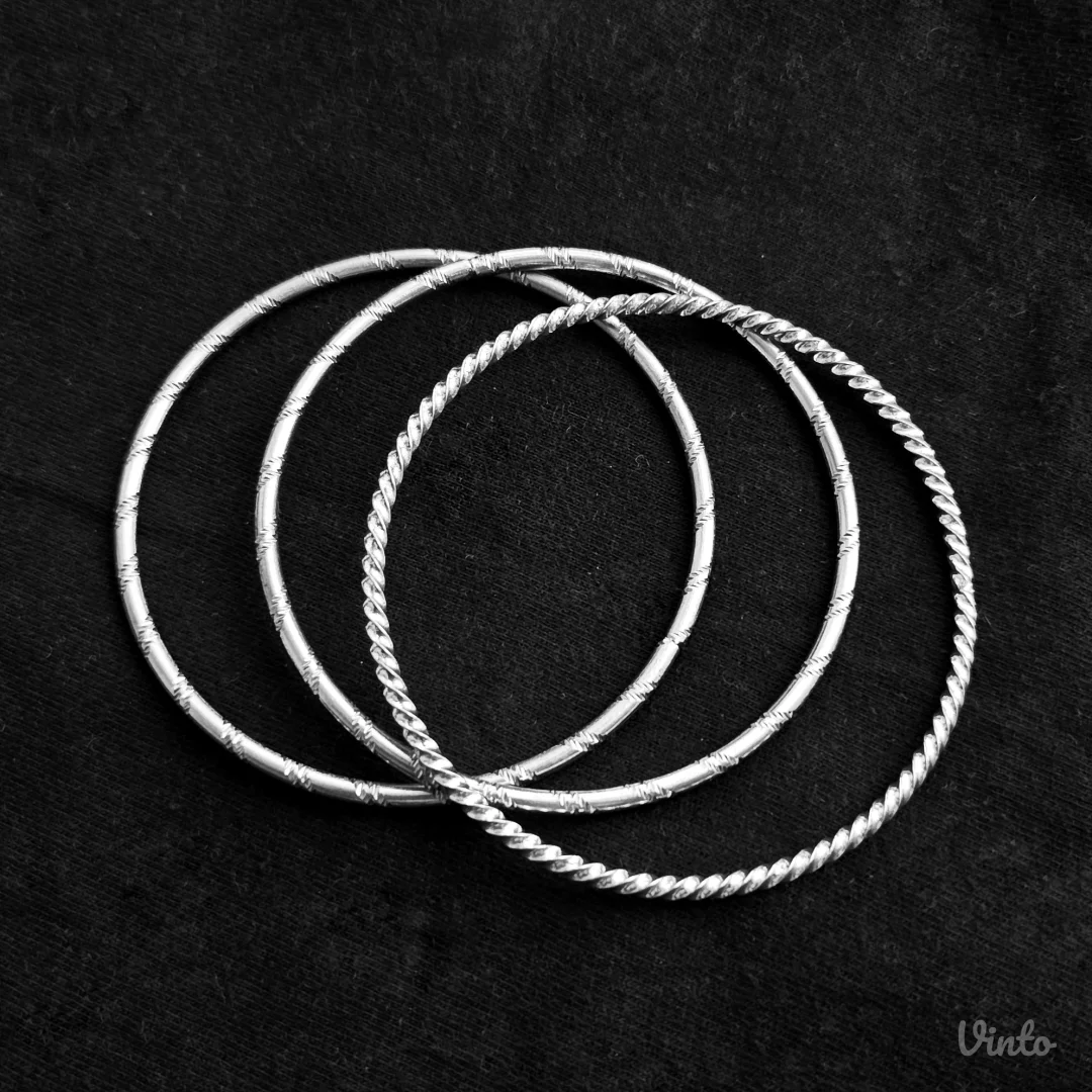 Kvalitetne metalne narukvice set (bangles)