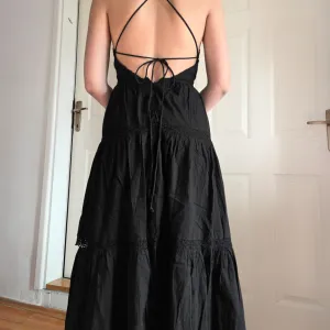 Witchy maxi haljina sa otvorenim leđima, pamuk