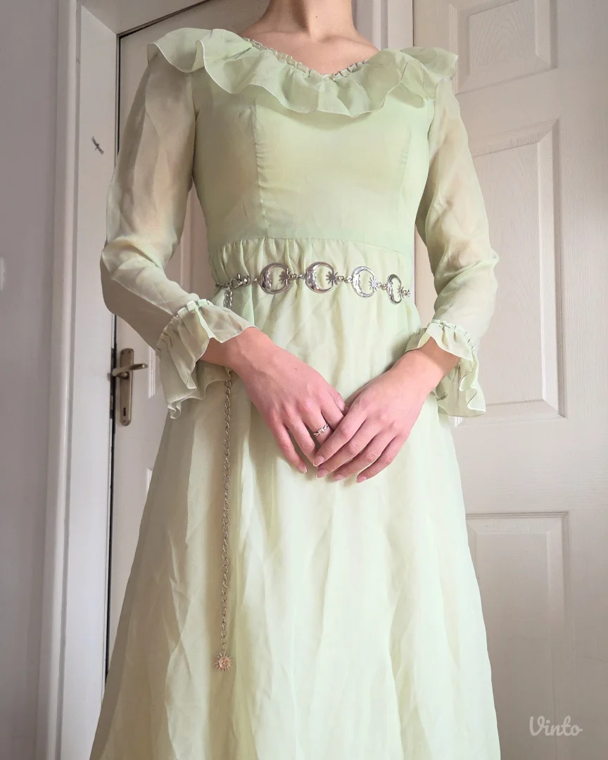 Nežno zelena vilinska haljina