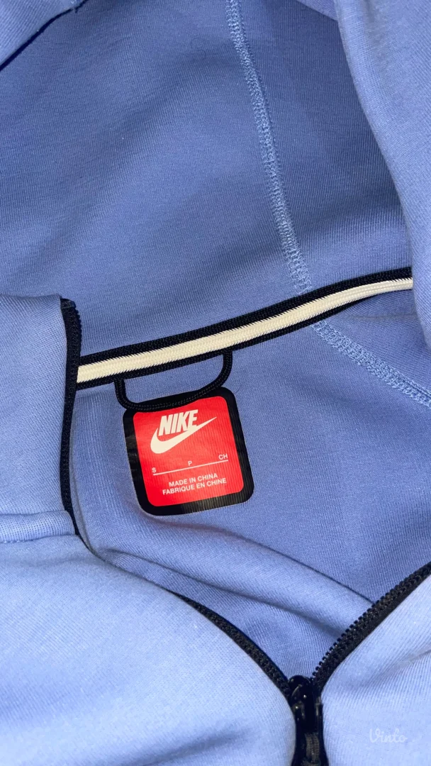 Nike Tech Fleece