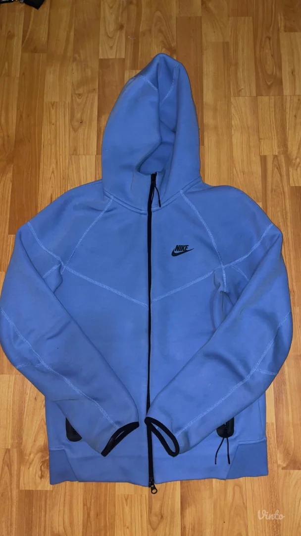 Nike Tech Fleece