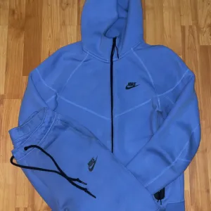 Nike Tech Fleece