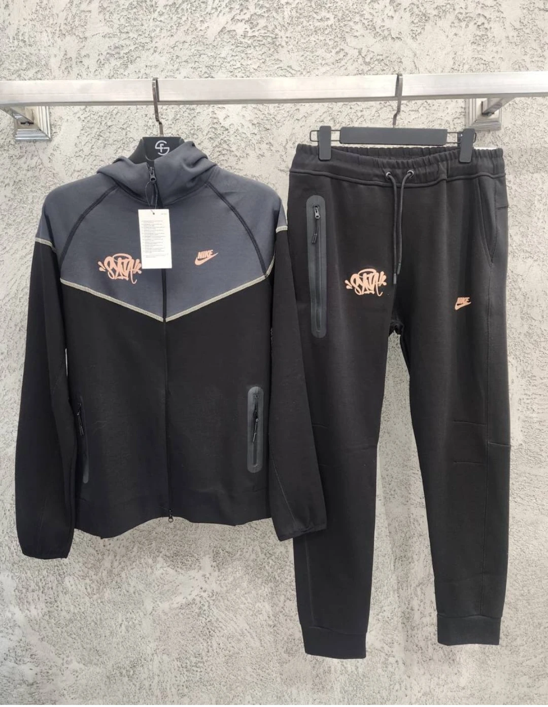 Nike tech fleece