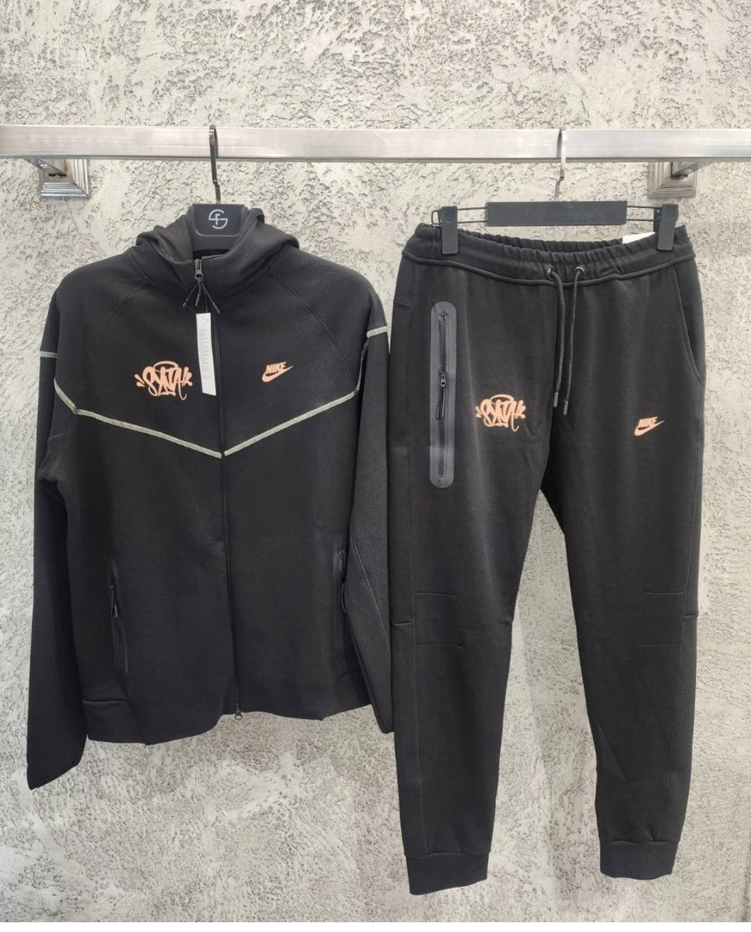 Nike tech fleece