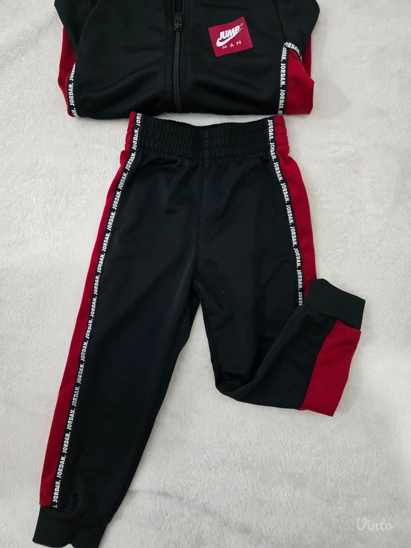 Jordan trenerka komplet za dečake – veličina 3 godine