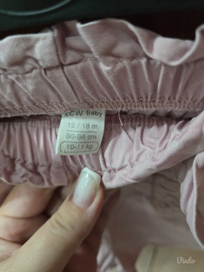 LC Waikiki šorc za bebe – vel. 12–18 meseci – roze