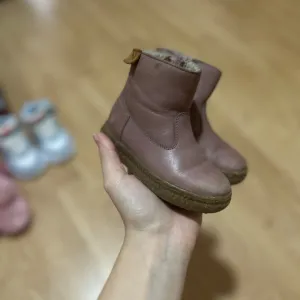 Cizmice za haljinice 21