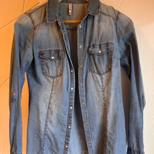 Stradivarius teksas kosulja