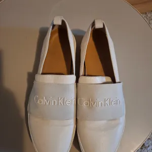 Calvin Klein slip on patike