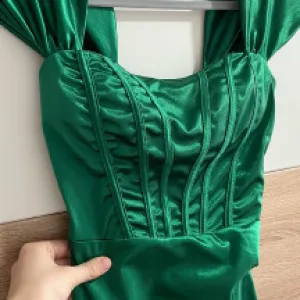 Svečana koriset haljina