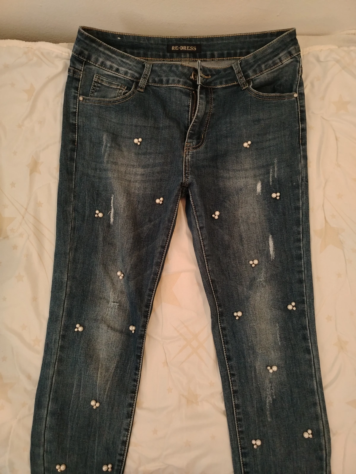• Re-Dress atraktivne farmerke sa biserima