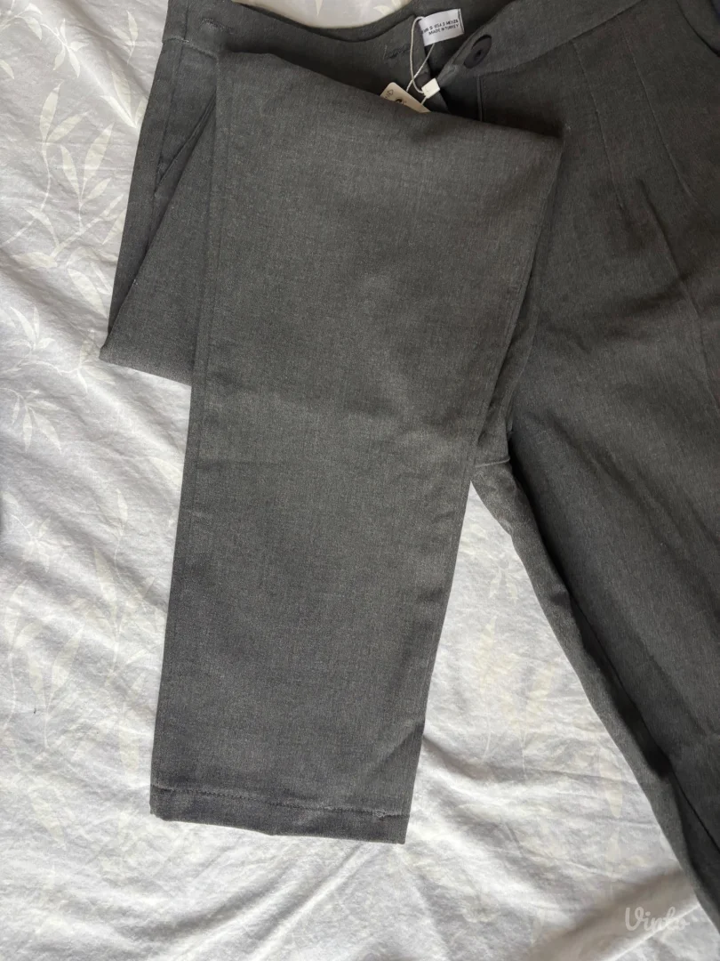 Prestiž nov komplet sa etiketom