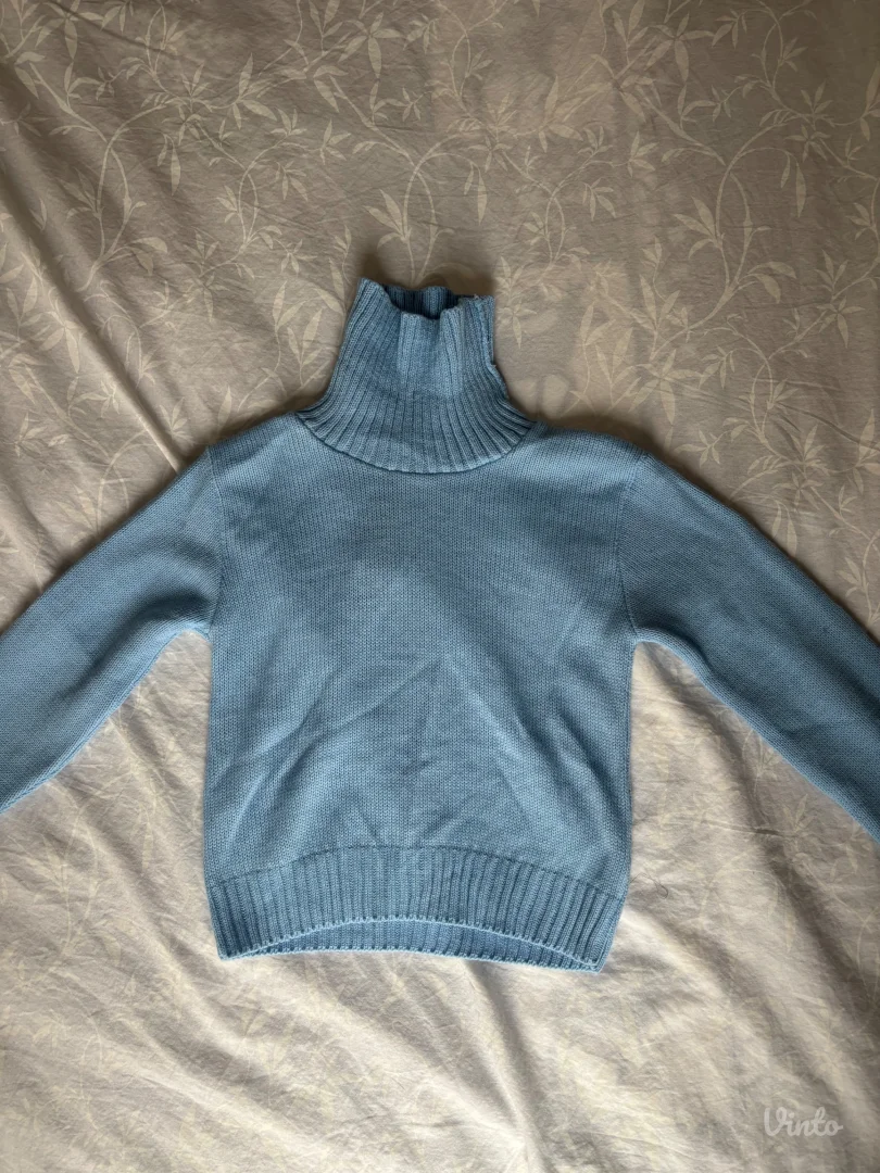 Plavi Dzemperic sa Etiketom