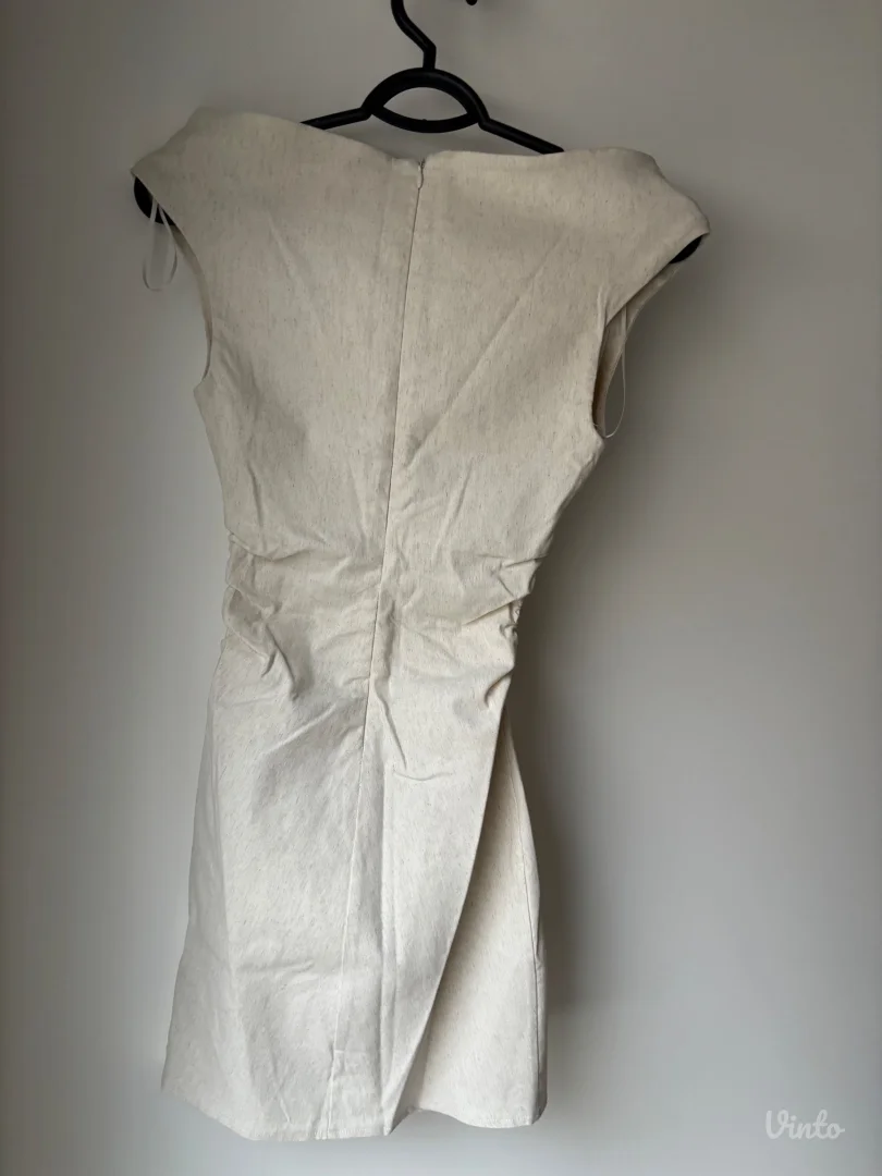 Nova BERSHKA haljina sa etiketom