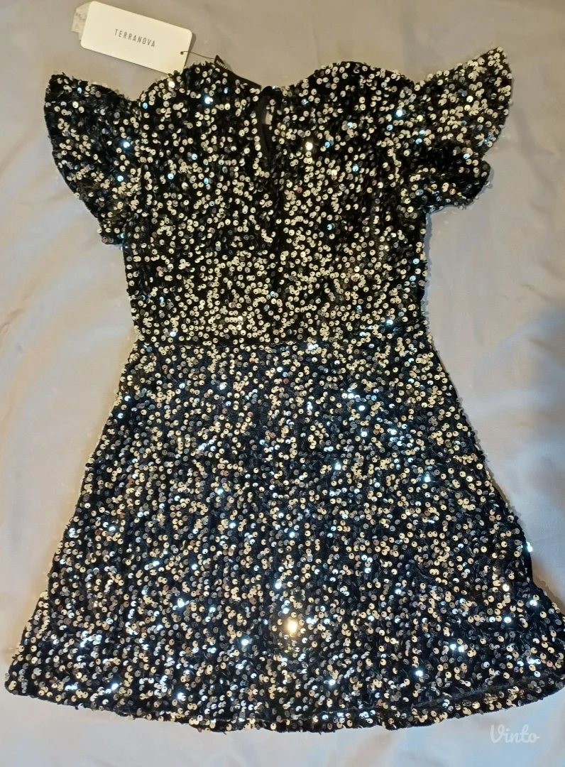 Haljinica za devojčicu 6/7 godina (NOVO)