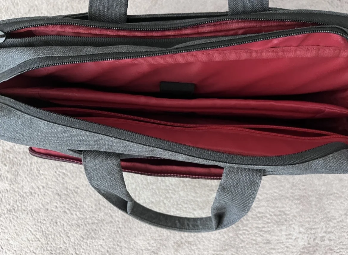 Torba za laptop 15,6”- kao nova