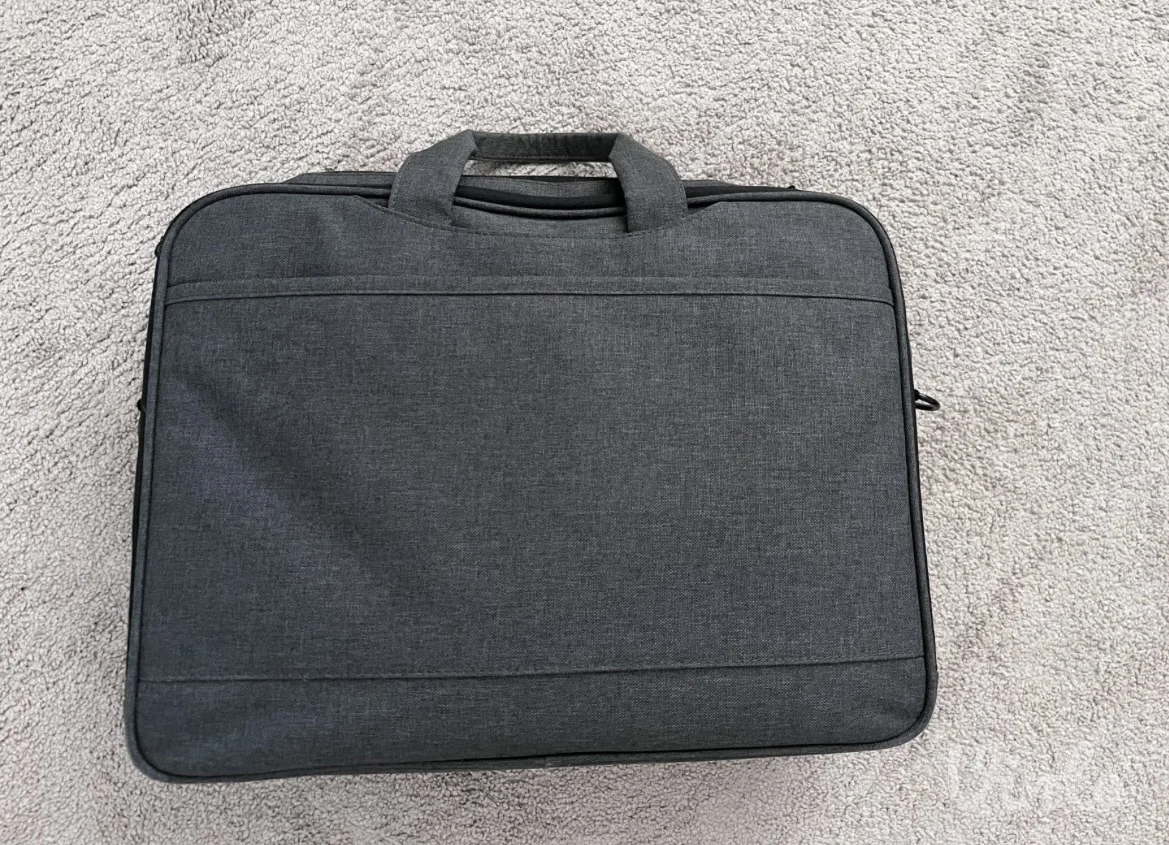 Torba za laptop 15,6”- kao nova