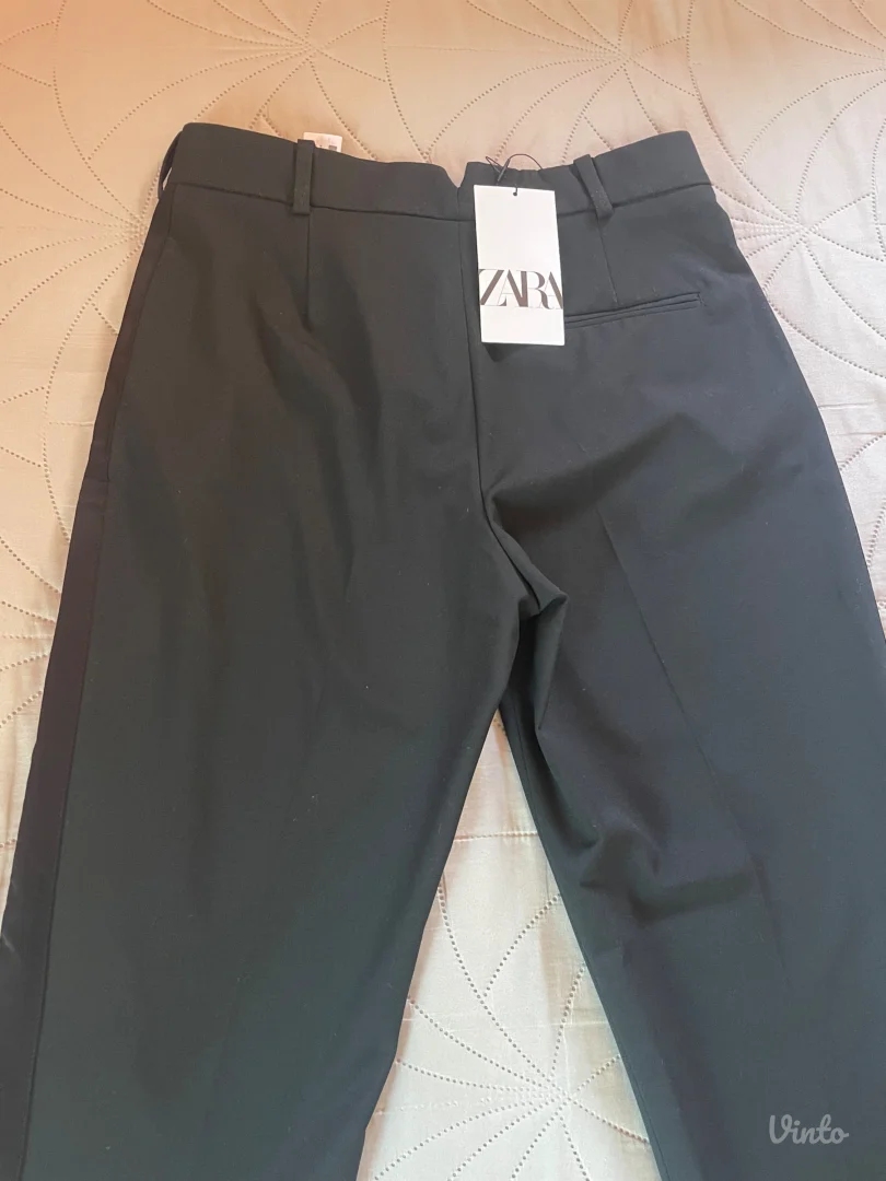 Zara zenske pantalone