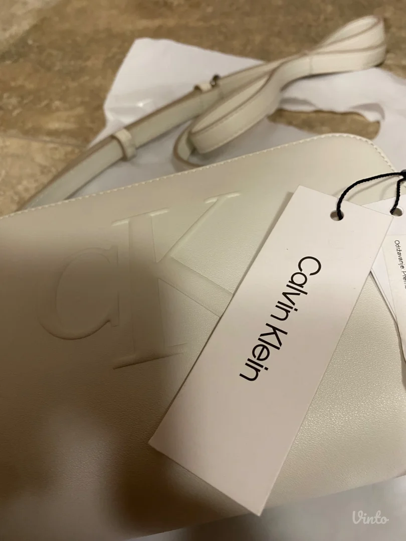 Nova Calvin Klein torbica
