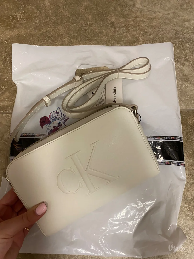 Nova Calvin Klein torbica