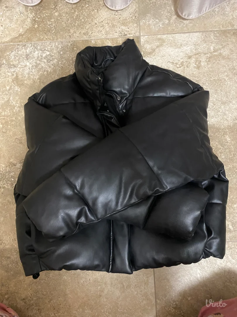 Zara crna ženska jakna