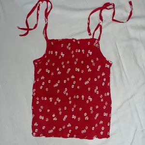 Crveni top