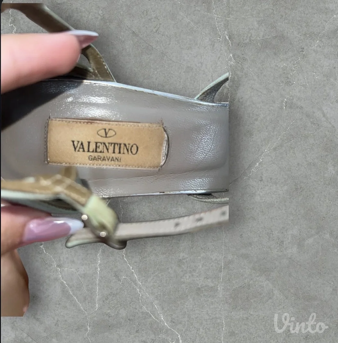 Valentino Garavani stikle