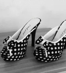 Polka dots štikle