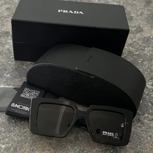 PRADA ženske naočare za sunce