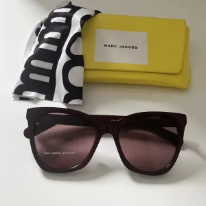 Marc Jacobs ženske naočare za sunce
