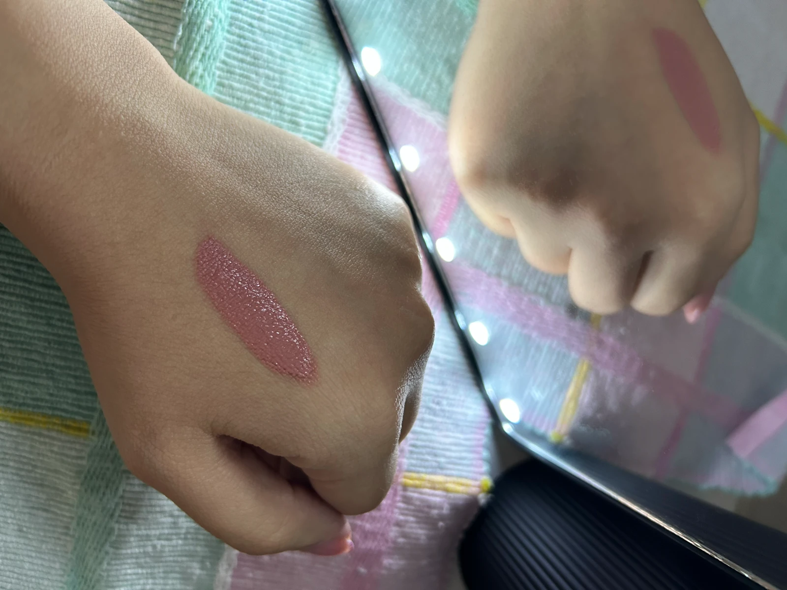 L’oreal matte resistance tečni karmin