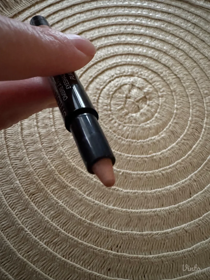 Chanel senka u olovci, novo