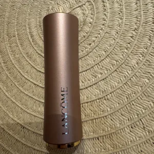 Lancome mat karmin, novo