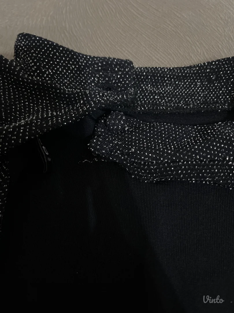 H&M - Body dugih rukava sa šljokicama