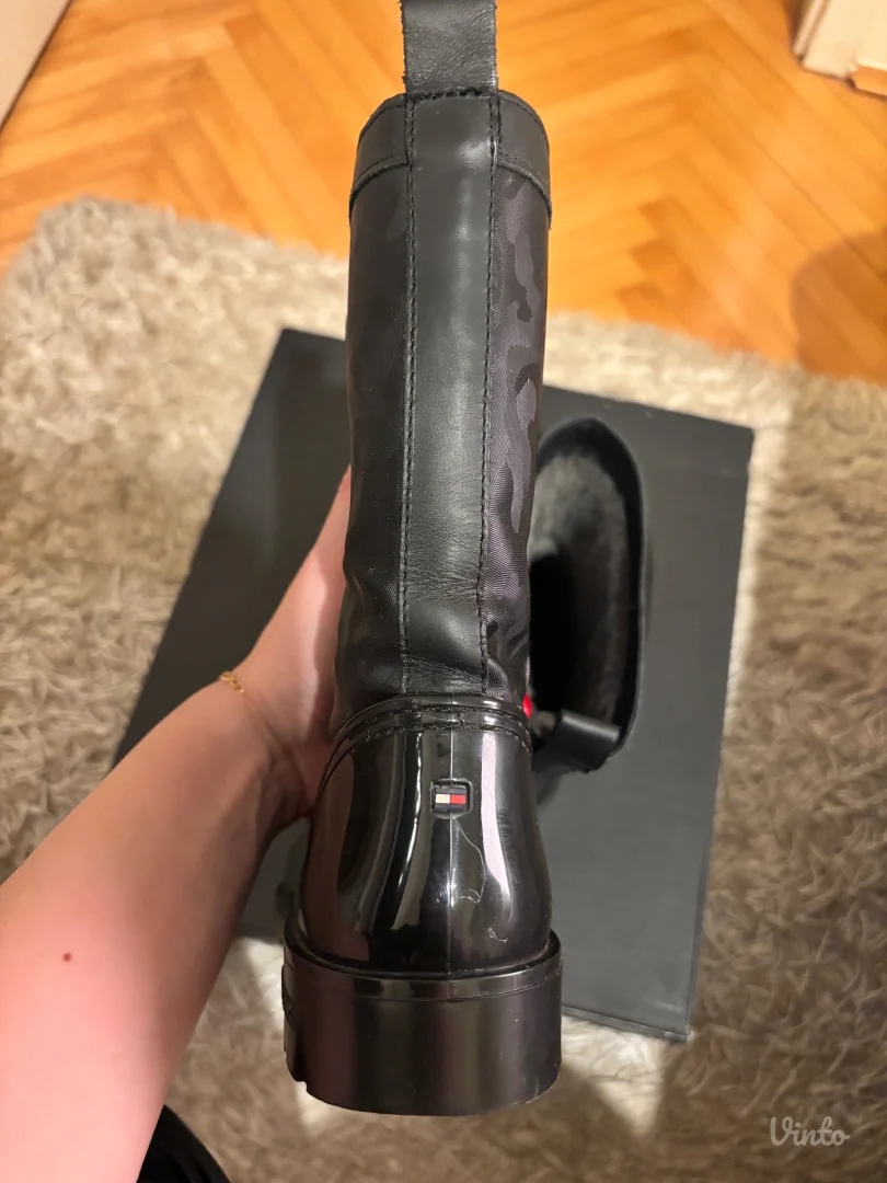 Tommy Hilfiger gumene zimske cizmice